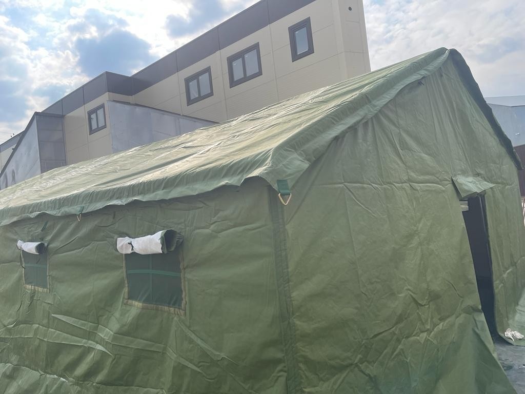 Палатка Каркасная утепленная зеленого цвета 12х6 Палатка Каркасная утепленная зеленого цвета 12х6